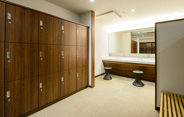 Changing room Image 1